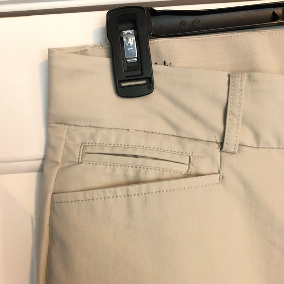 Women's Dockers Wide Straight Leg Pants Light Tan Khakis Sz 8 Long, Inseam = 34” - Picture 3 of 14